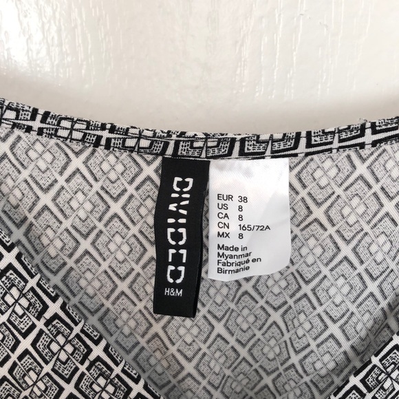 H&M Patterned Romper - Picture 2 of 3